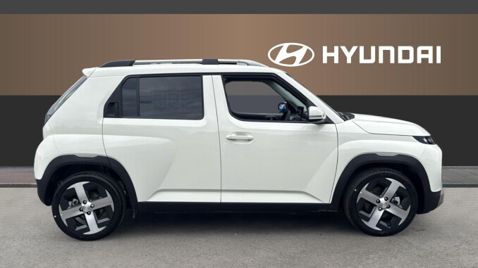 Hyundai INSTER 85kW 02 49kWh 5dr Auto Electric Hatchback - Image 5